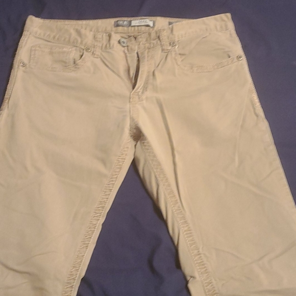 BKE Jake 32L - Picture 2 of 3